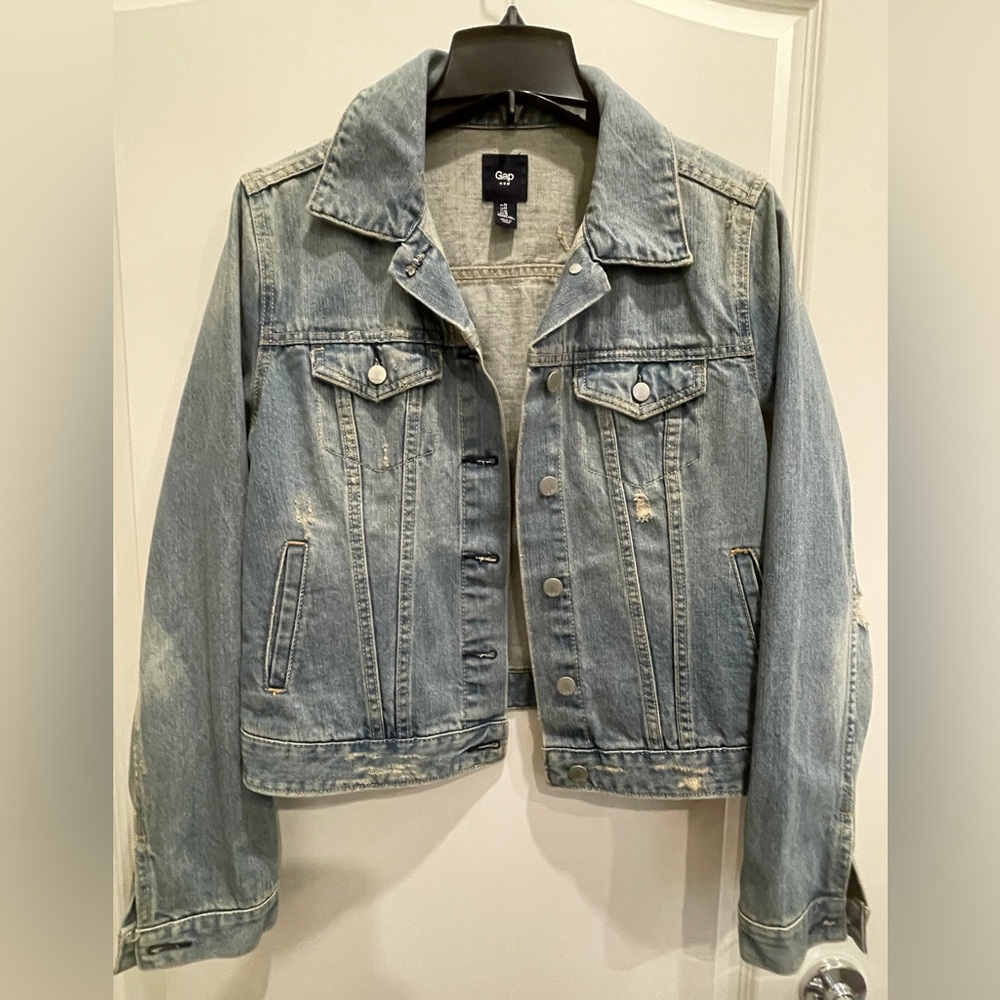 GAP Women’s Classic Light Blue Distressed Denim Jacket